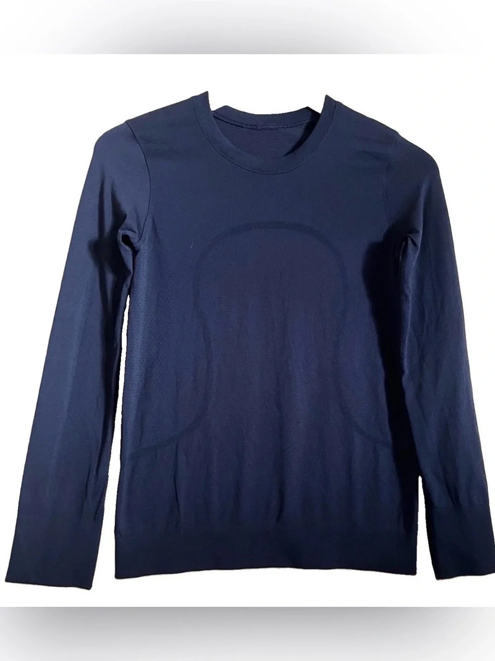 lululemon athletica bust 16